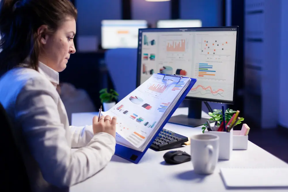 Digital marketing specialists planning data-driven growth campaigns